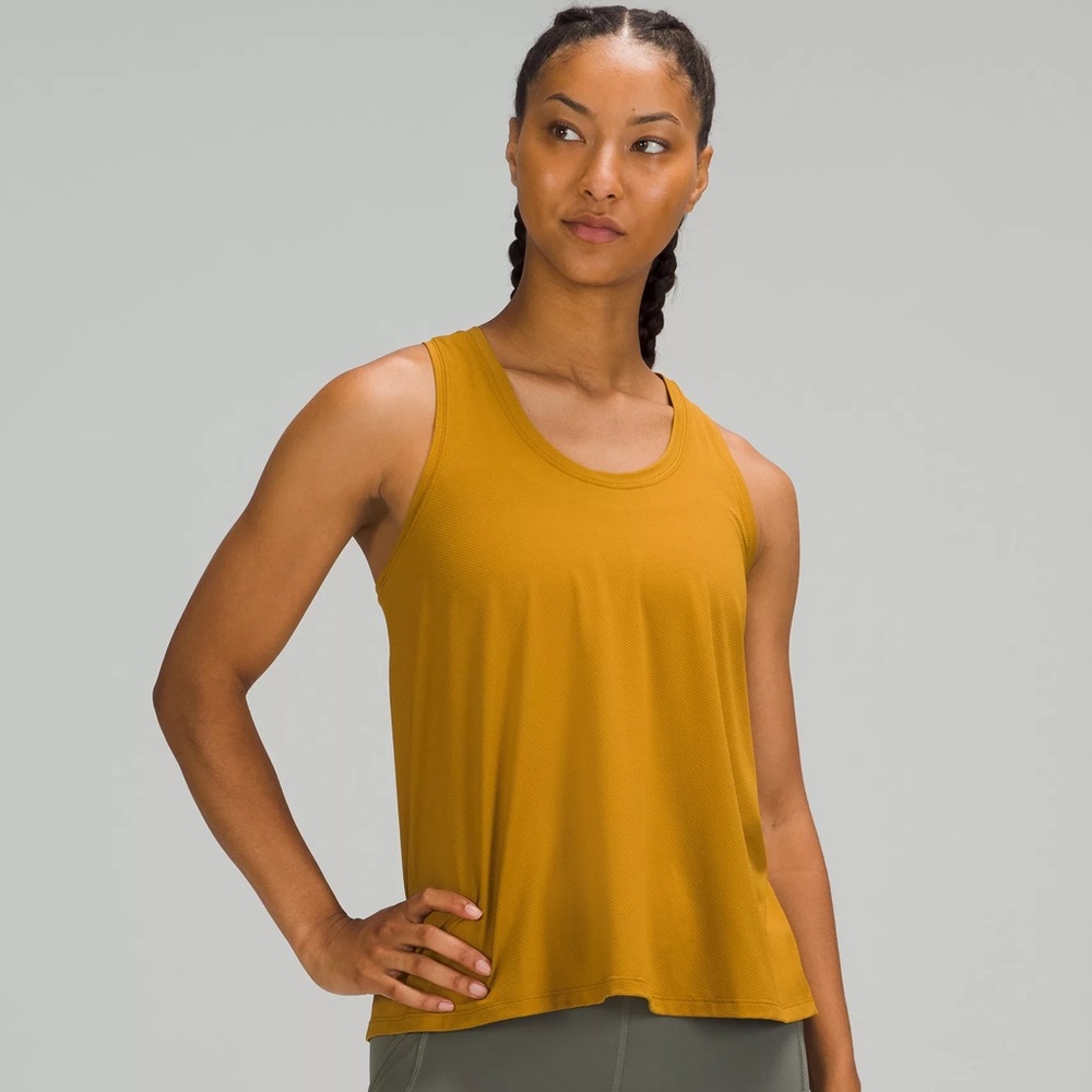 Lululemon Essential Tank Train